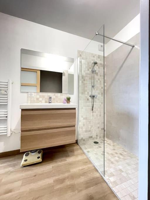 Appartement Spacieux T2 + Parking A 5 Min D'Aix à Aix-en-Provence Extérieur photo