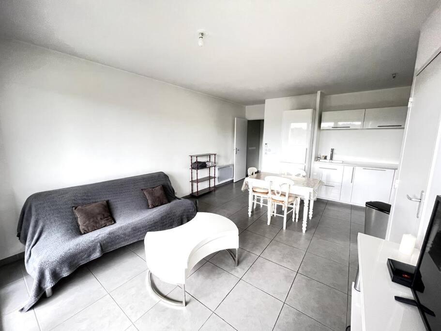 Appartement Spacieux T2 + Parking A 5 Min D'Aix à Aix-en-Provence Extérieur photo